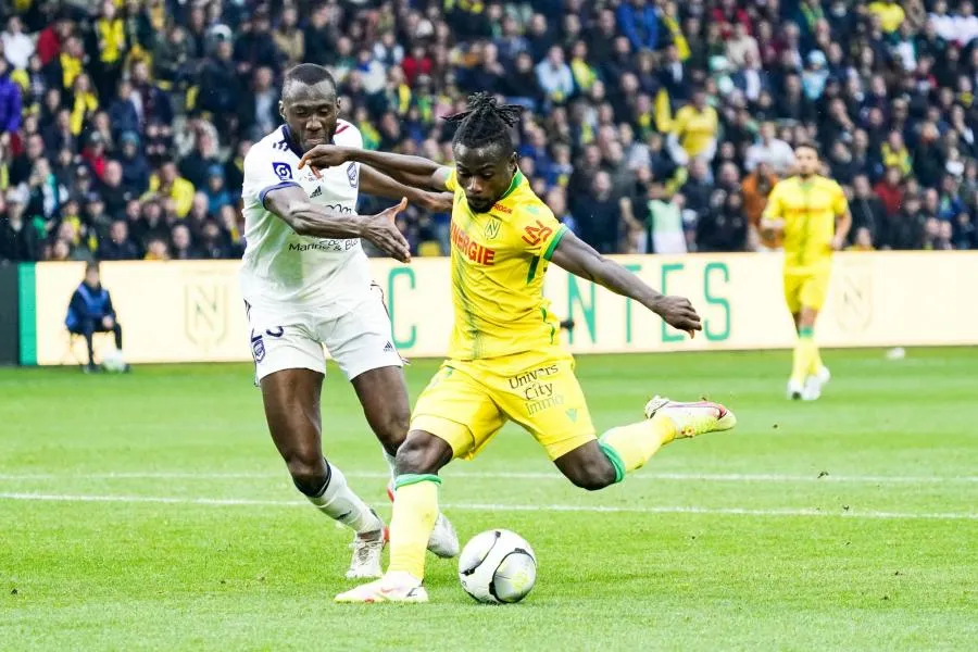 Nantes coule Bordeaux dans un match fou