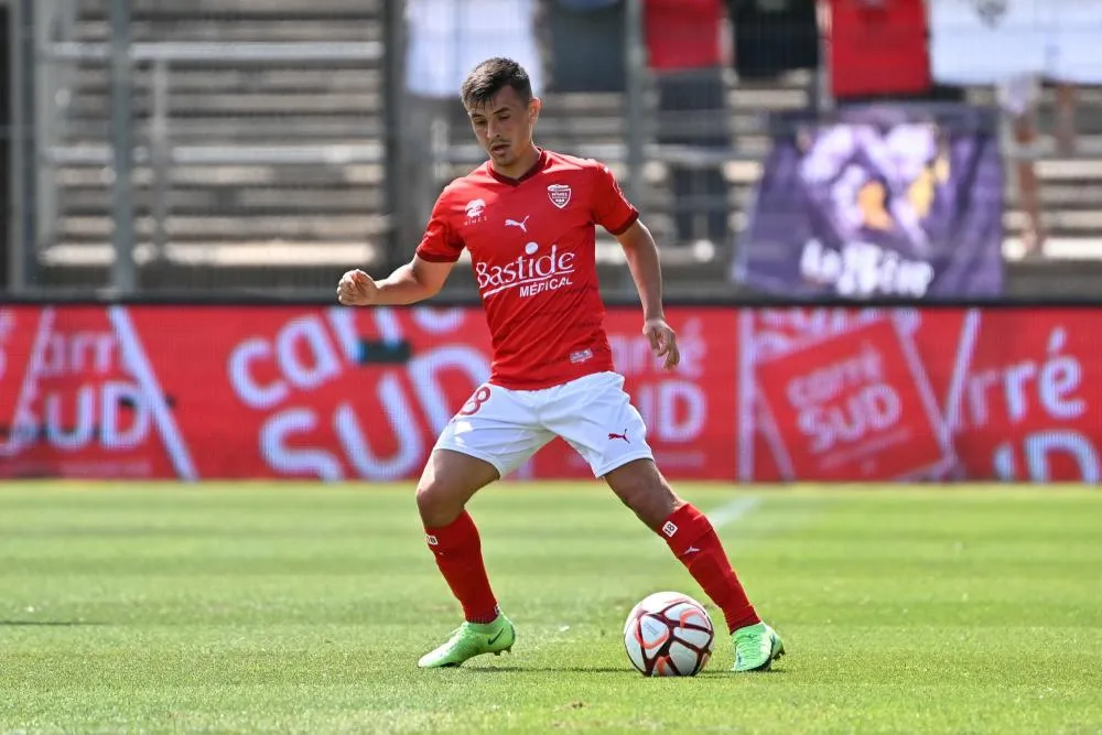 Andrés Cubas quitte le Nîmes Olympique pour les Whitecaps de Vancouver