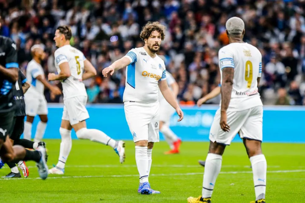 Redouane Bougheraba s’enflamme sur Karim Benzema depuis la tribune présidentielle de Stamford Bridge