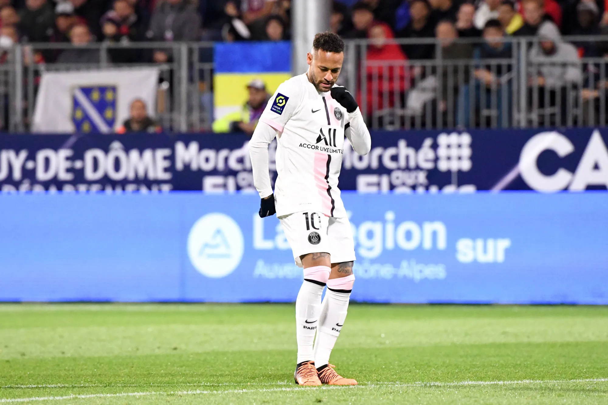 Le Paris Saint-Germain colle un set à Clermont