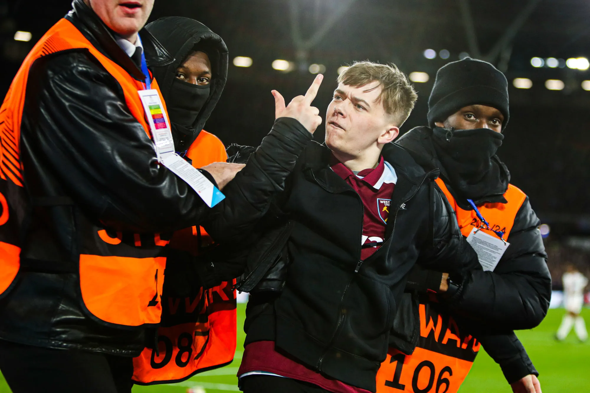 Plus de 1000 billets achetés par des supporters de West Ham annulés par l’OL