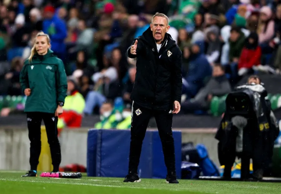 Kenny Shiels (Irlande du Nord féminines) : «<span style="font-size:50%">&nbsp;</span>Les femmes sont plus émotives que les hommes<span style="font-size:50%">&nbsp;</span>»