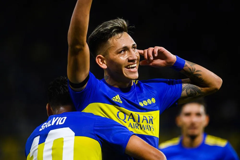 Accusé d’avoir renversé son ex-petite amie, Eduardo Salvio est recherché par la police