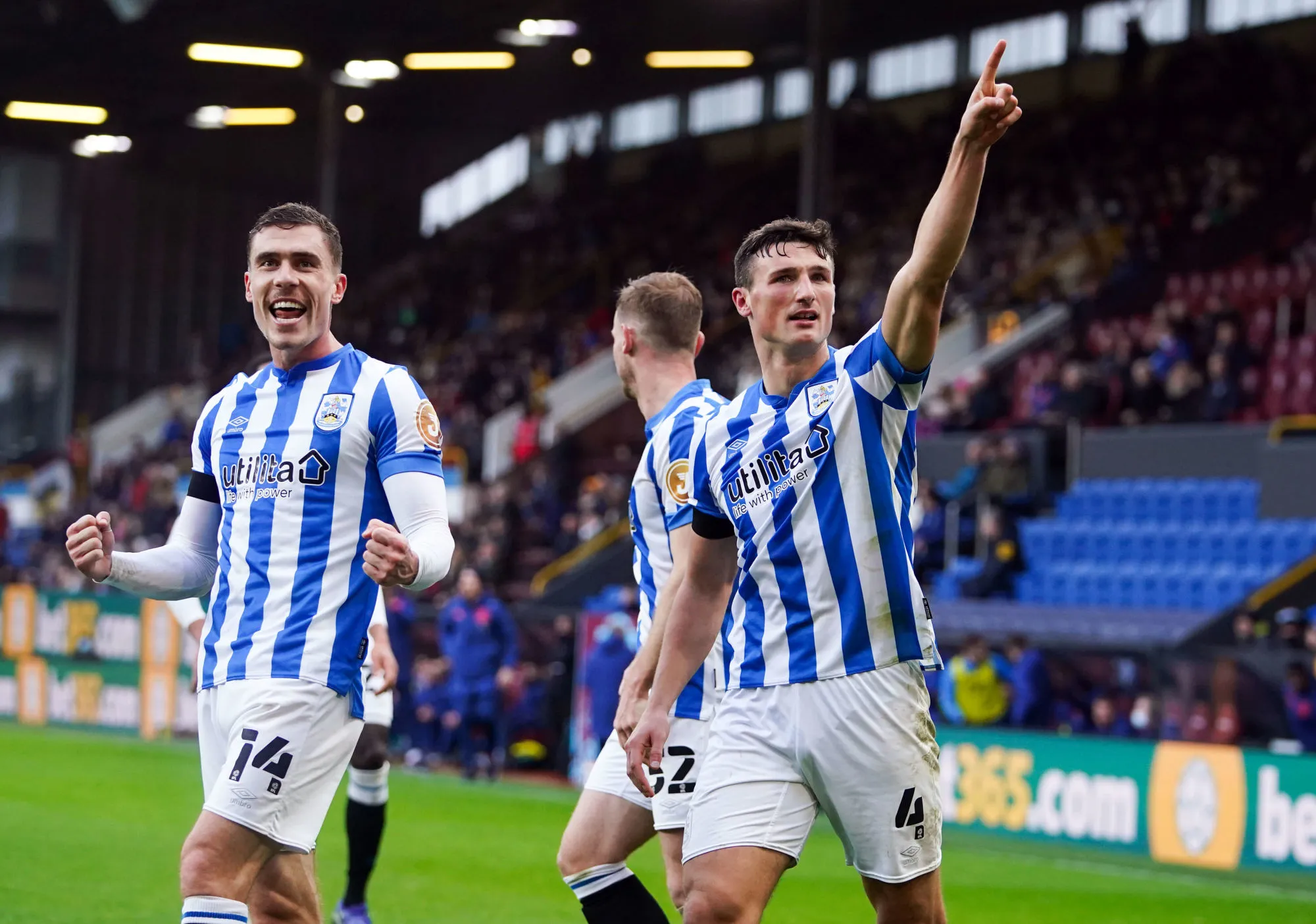 Pronostic Luton Huddersfield : Analyse, cotes et prono des demi-finales de barrage de Championship