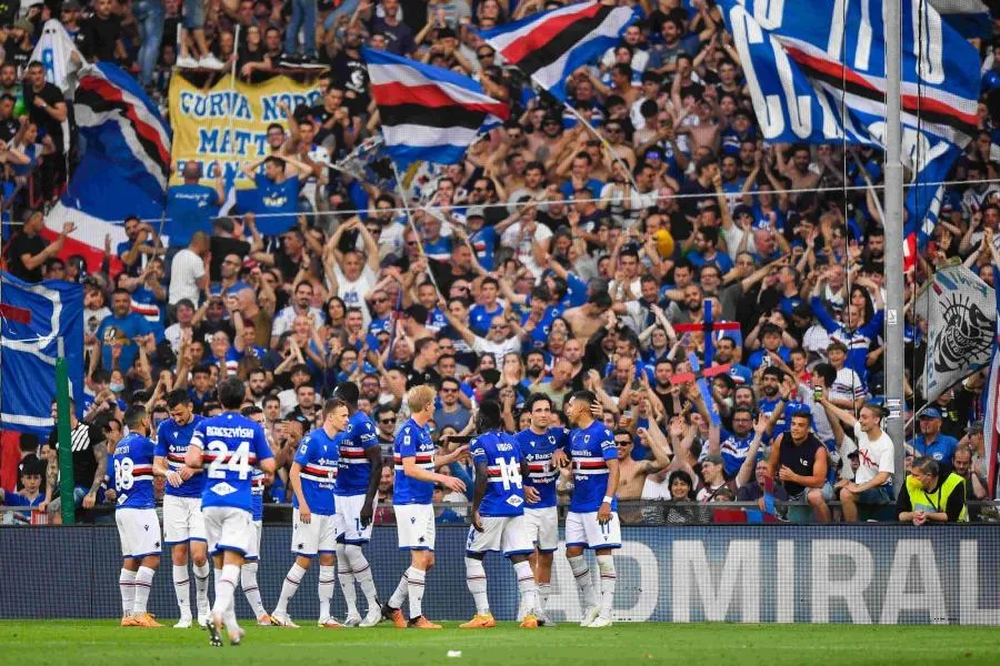 Les supporters de la Sampdoria ont fêté la relégation du Genoa