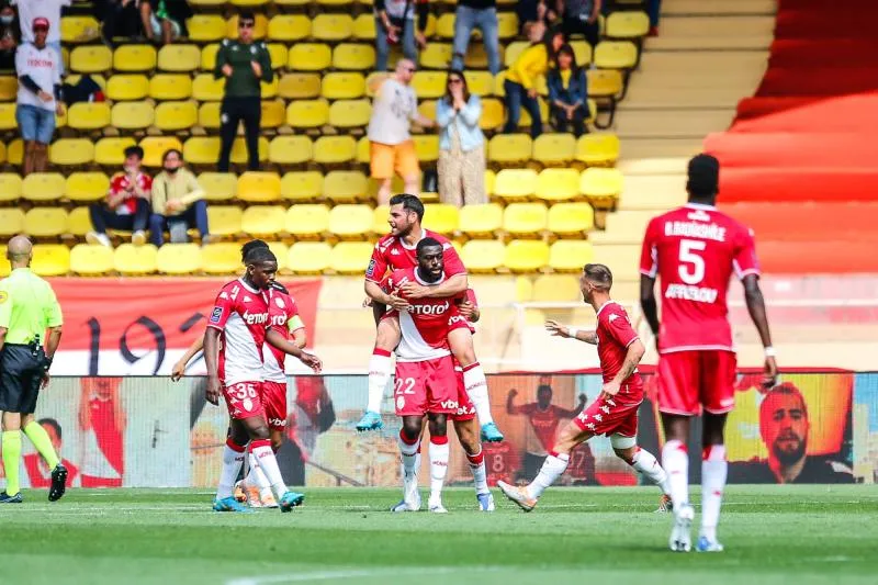 Monaco garde le rythme contre Angers