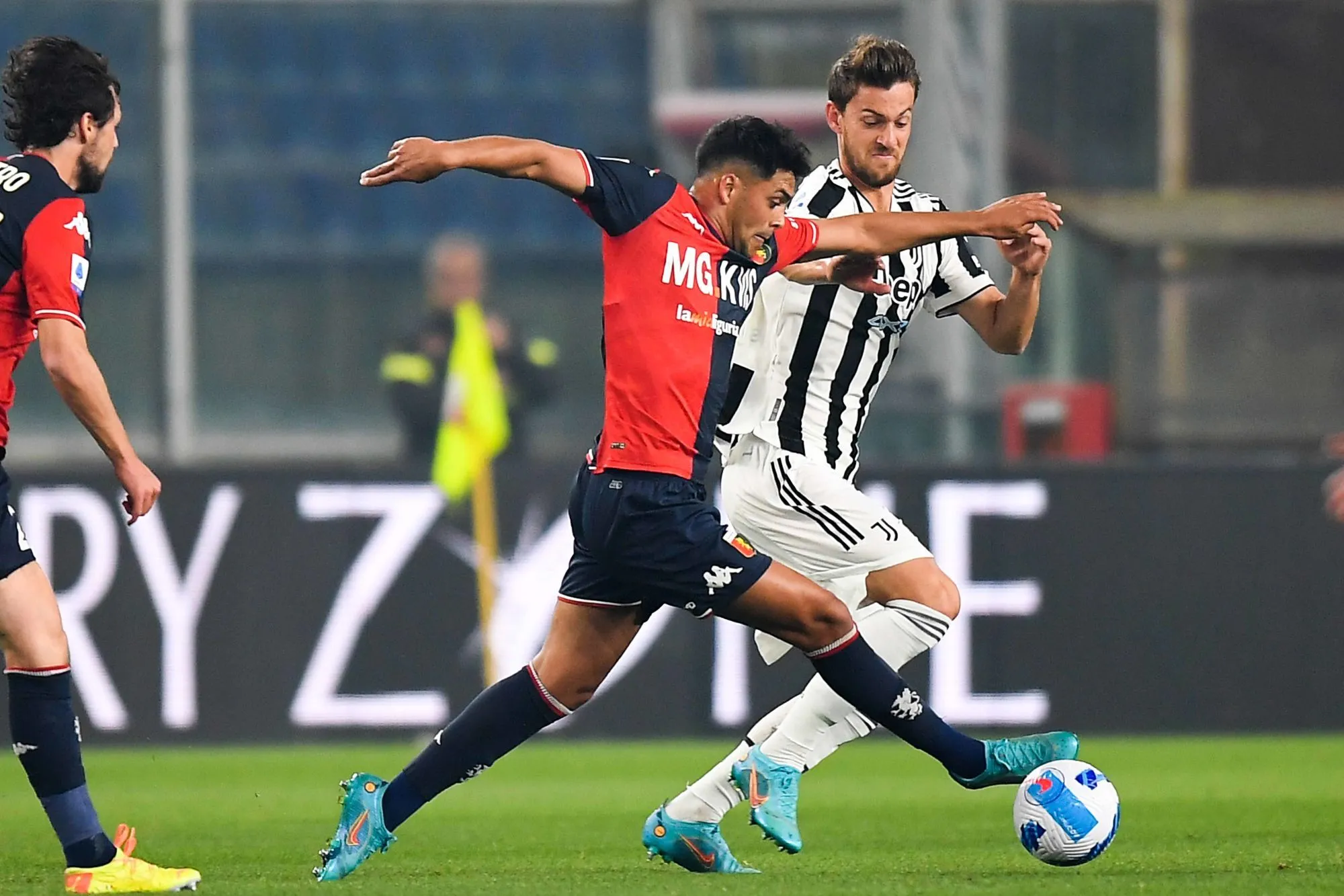 Le Genoa renverse la Juventus et peut croire au maintien