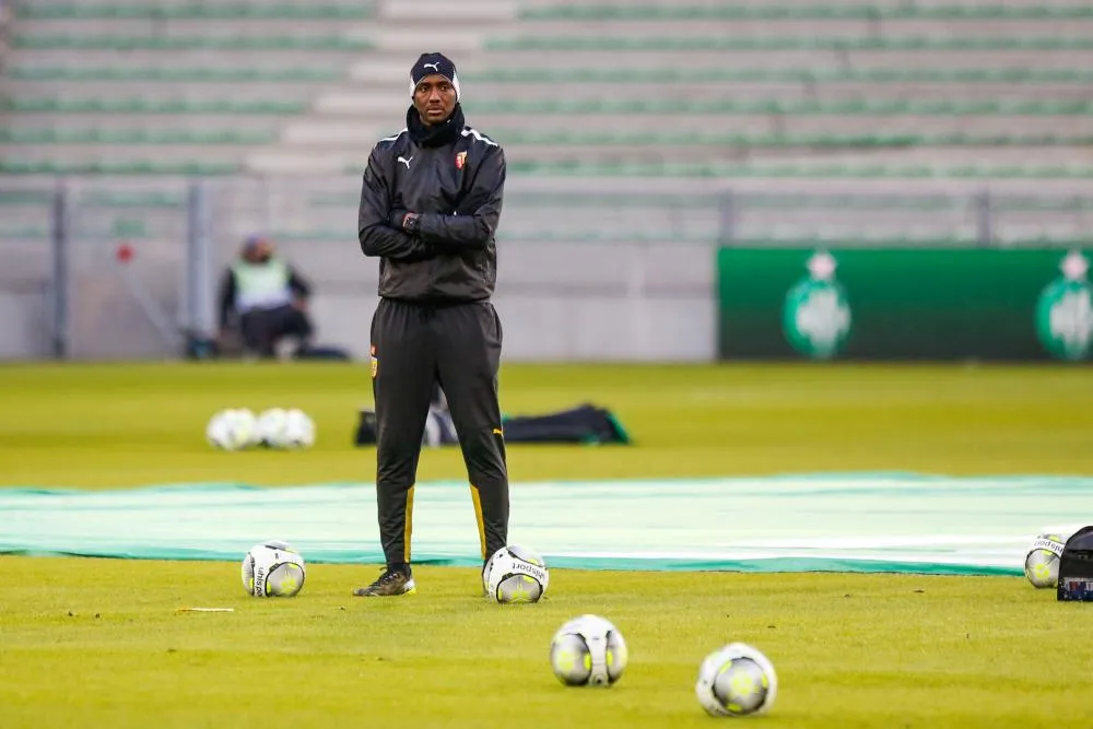 Alou Diarra quitte le RC Lens, Yannick Cahuzac pour le remplacer ?