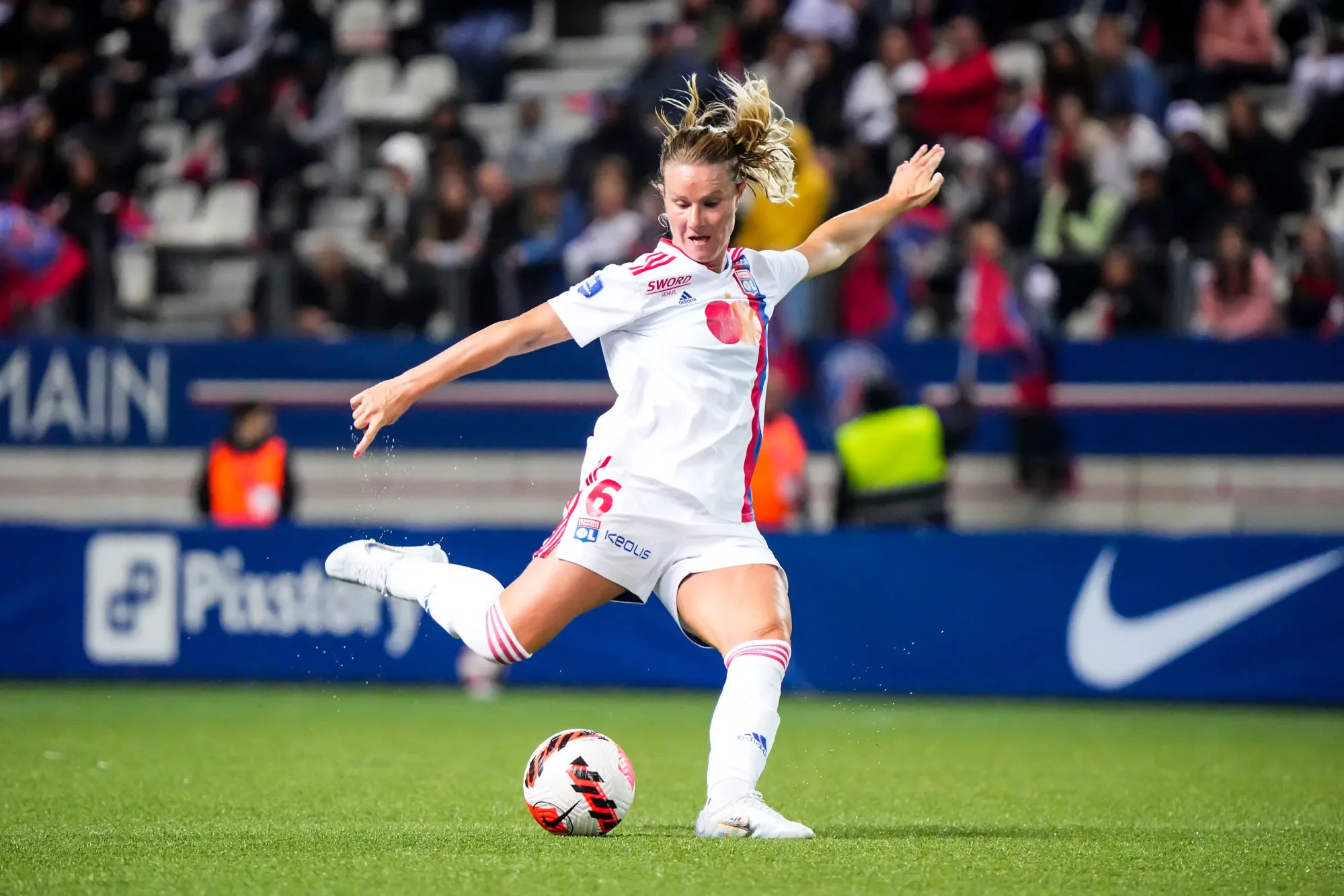 Amandine Henry : «<span style="font-size:50%">&nbsp;</span>Tant que je jouerai au foot, je croirai en l’équipe de France<span style="font-size:50%">&nbsp;</span>»