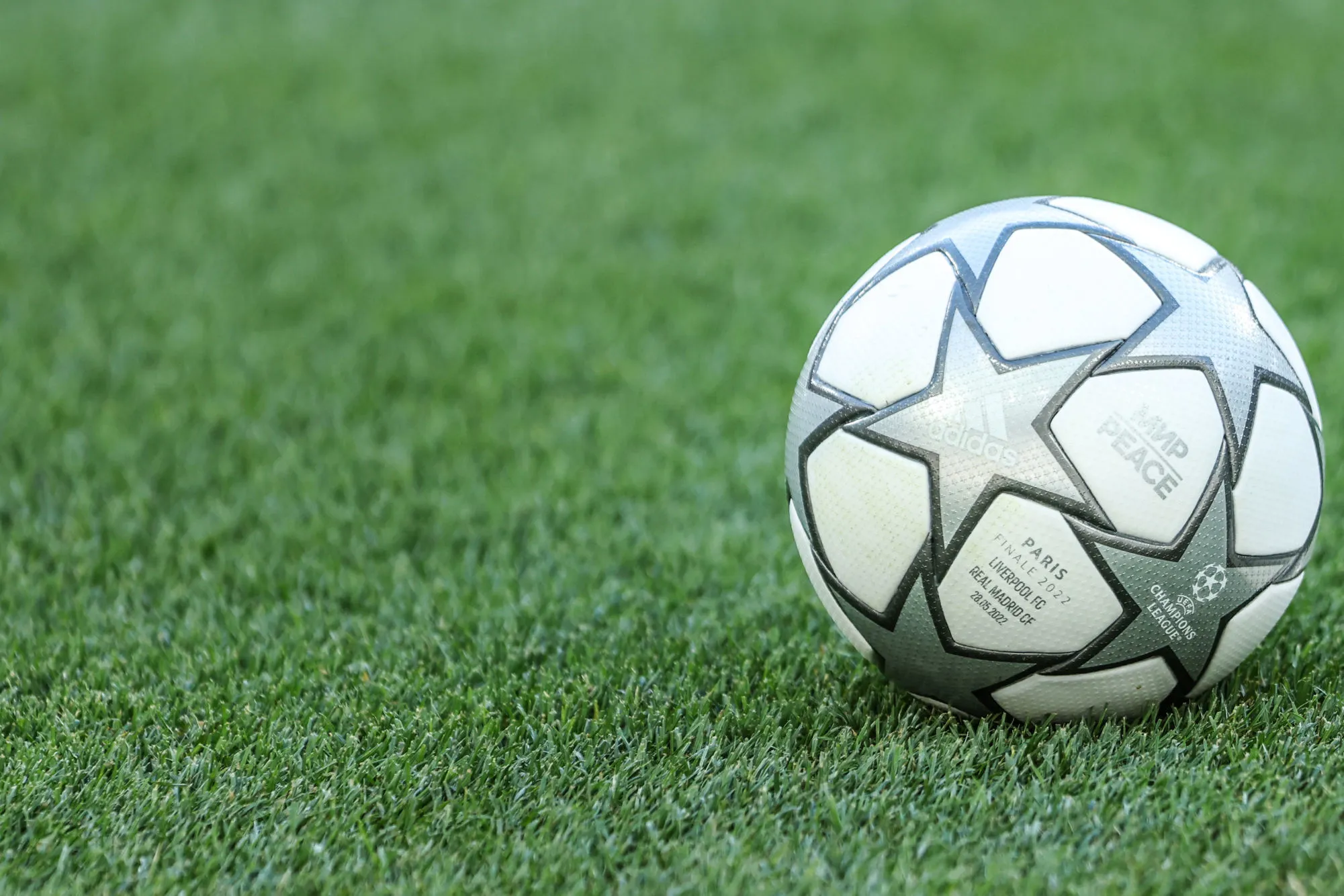 L&rsquo;ancien capitaine de la RDA, Bernd Bransch, est mort