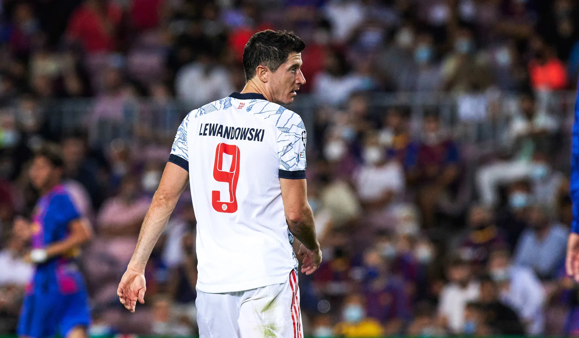 En pénurie de lettre «<span style="font-size:50%"> </span>W<span style="font-size:50%"> </span>», les boutiques du Barça stoppent le flocage «<span style="font-size:50%"> </span>Lewandowski<span style="font-size:50%"> </span>»