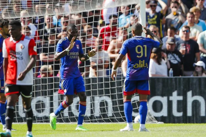Lyon se rassure un peu contre le Feyenoord