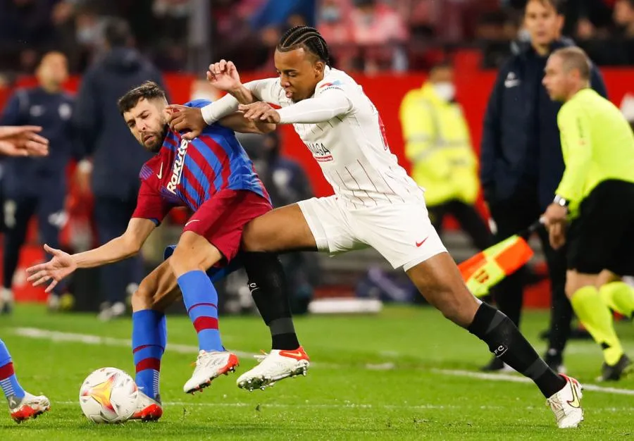 Officiel : Jules Koundé rejoint le FC Barcelone