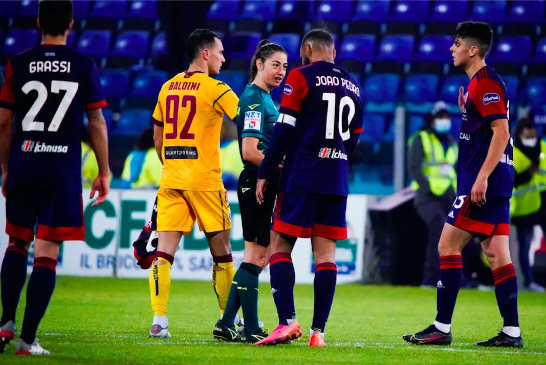 Maria Sole Ferrieri Caputi, première femme arbitre en Serie A