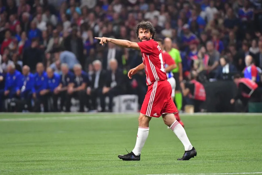 L&rsquo;Ancien joueur de la Roma Damiano Tommasi élu maire de Vérone