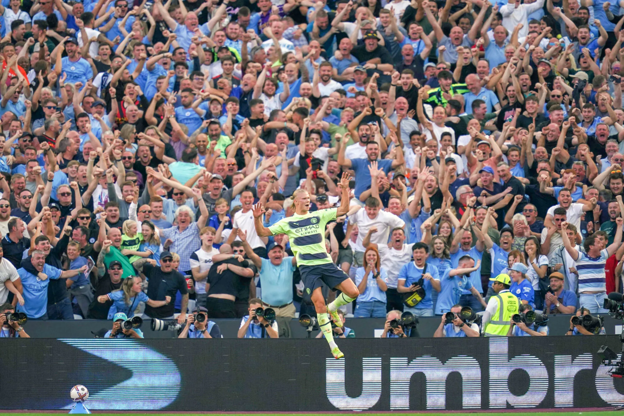 Manchester City et Haaland démarrent fort contre West Ham