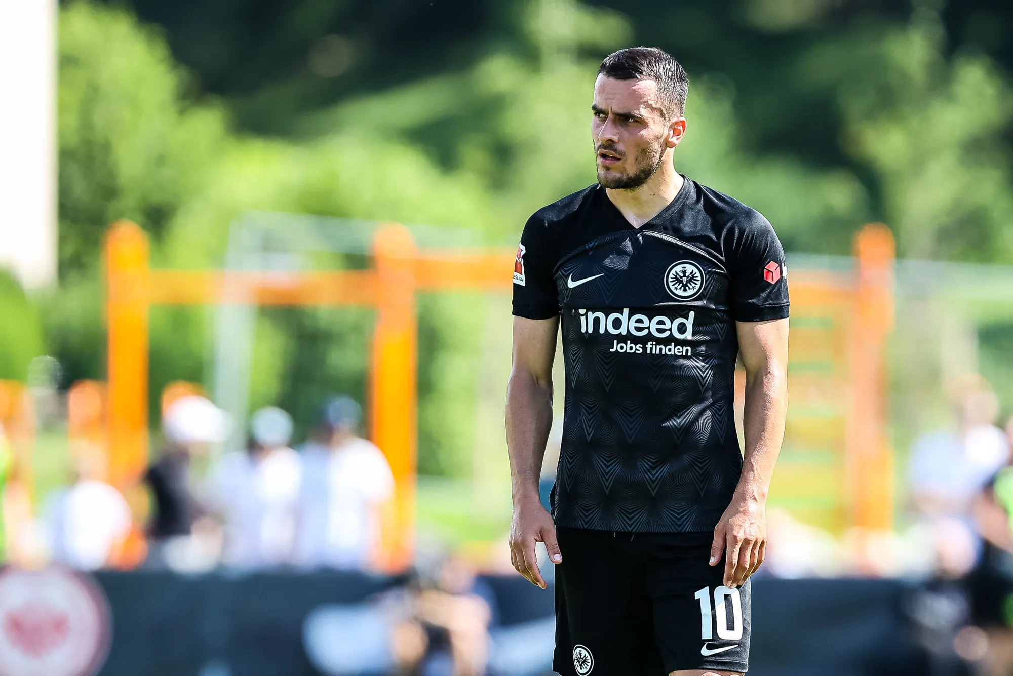 Filip Kostić absent du groupe de Francfort face au Real Madrid en vue de son transfert