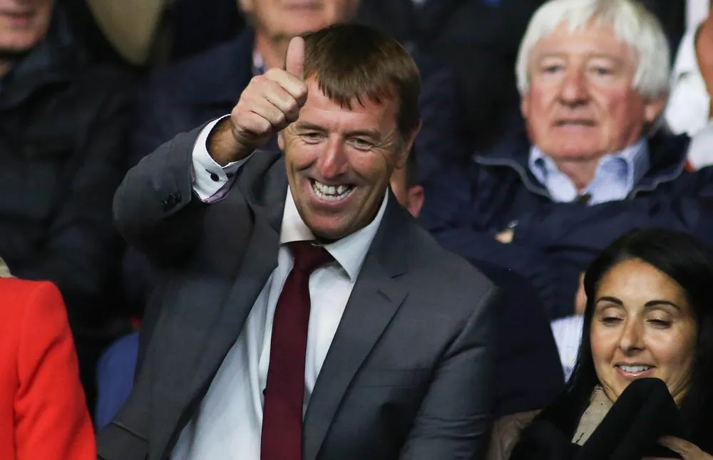 Un joueur de Premier League propose 600 livres à la belle-fille de Matt Le Tissier pour coucher avec elle