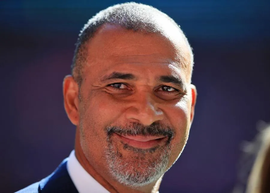 Pour Ruud Gullit, Manchester United «<span style="font-size:50%">&nbsp;</span>vit dans le passé<span style="font-size:50%">&nbsp;</span>»