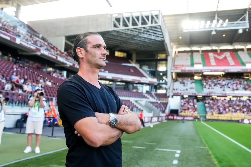 Quand le coach de Valenciennes donne volontairement une fausse compo