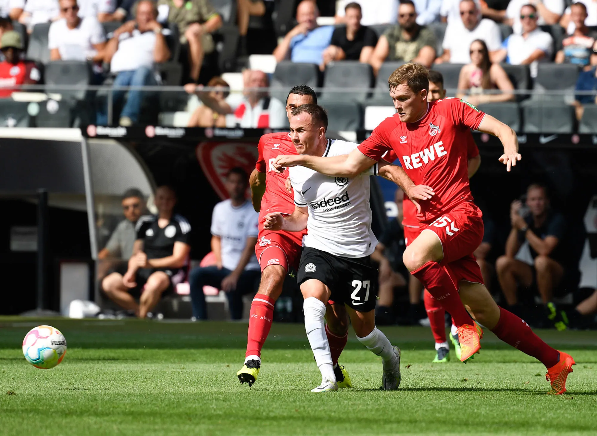 L&rsquo;Eintracht Francfort et Cologne dos à dos