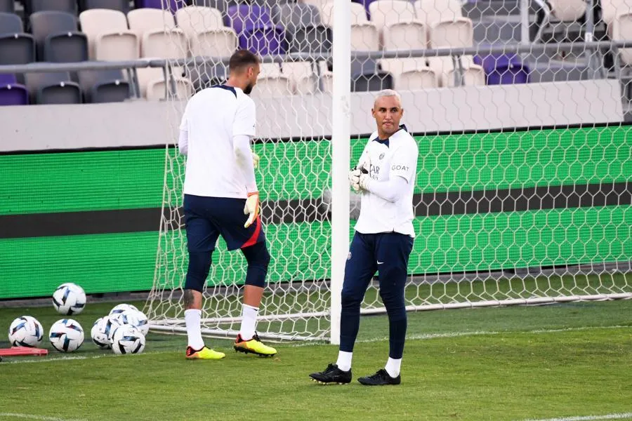 Kaylor Navas de retour à l’entraînement, avant un départ à Naples ?