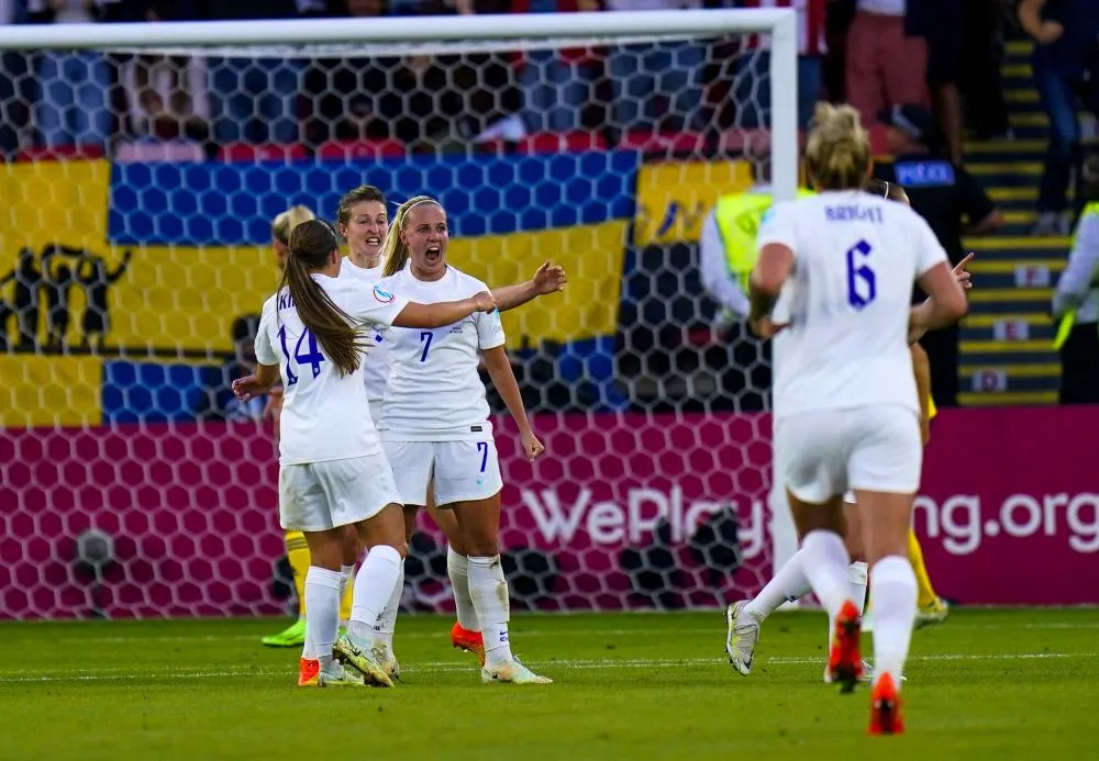 L&rsquo;Angleterre file à Wembley en écœurant la Suède