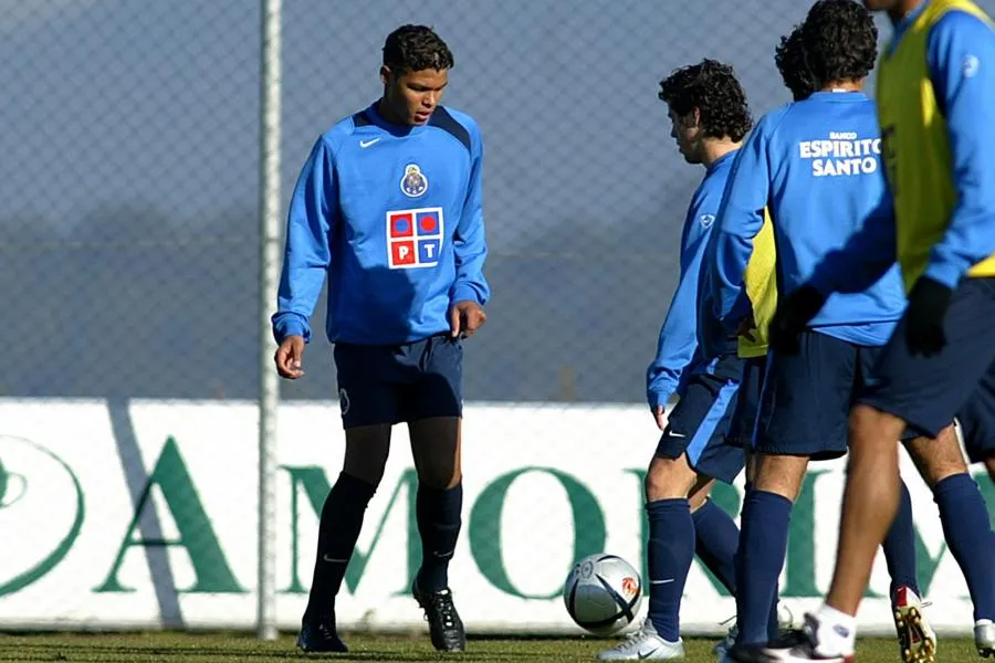 Un jour, un transfert : Thiago Silva à Porto : toussé-coulé