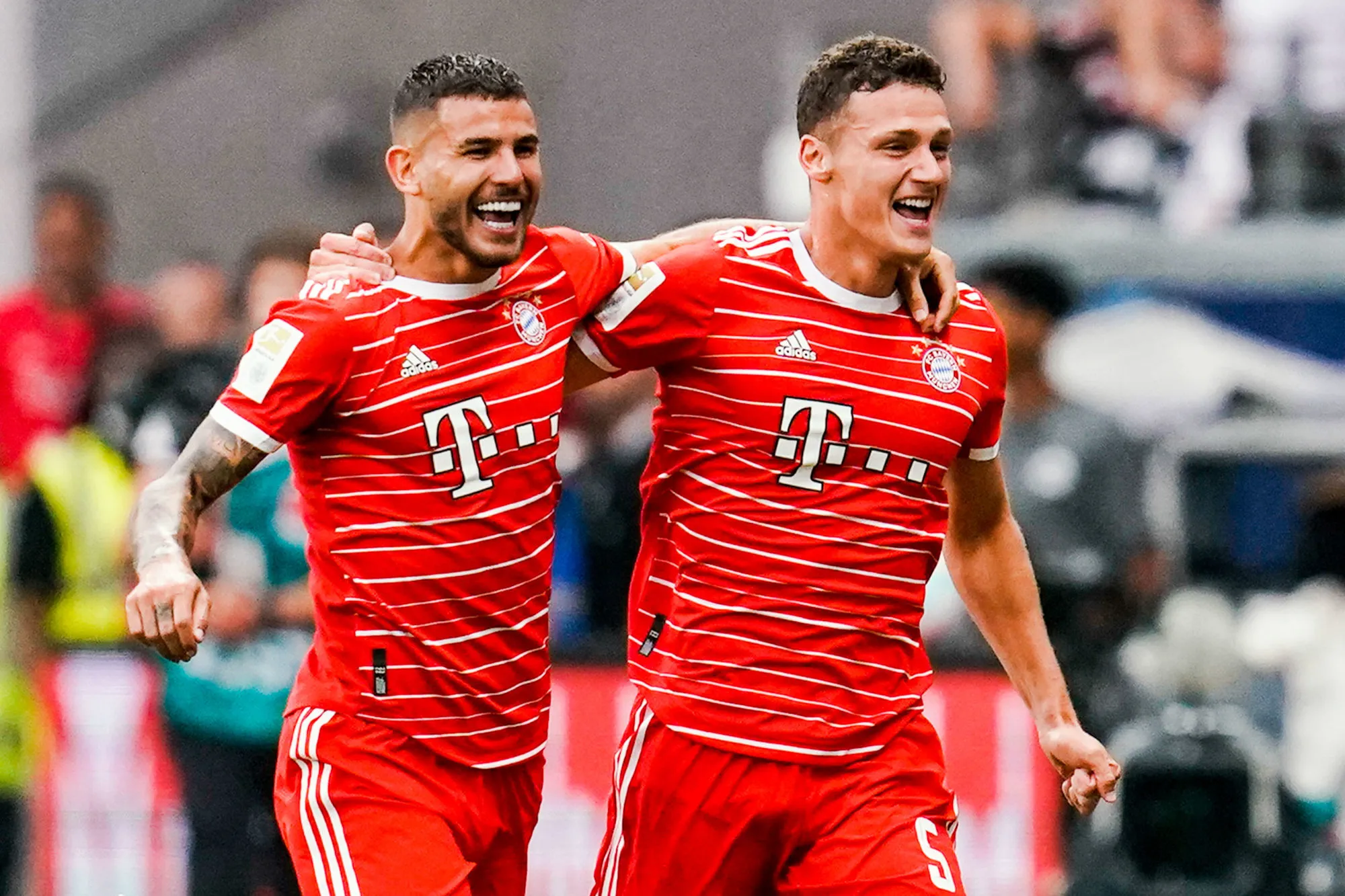 Le Bayern pulvérise Francfort en ouverture du championnat