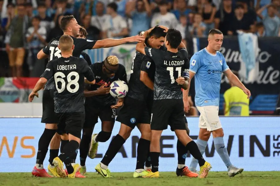 Le Napoli retourne la Lazio