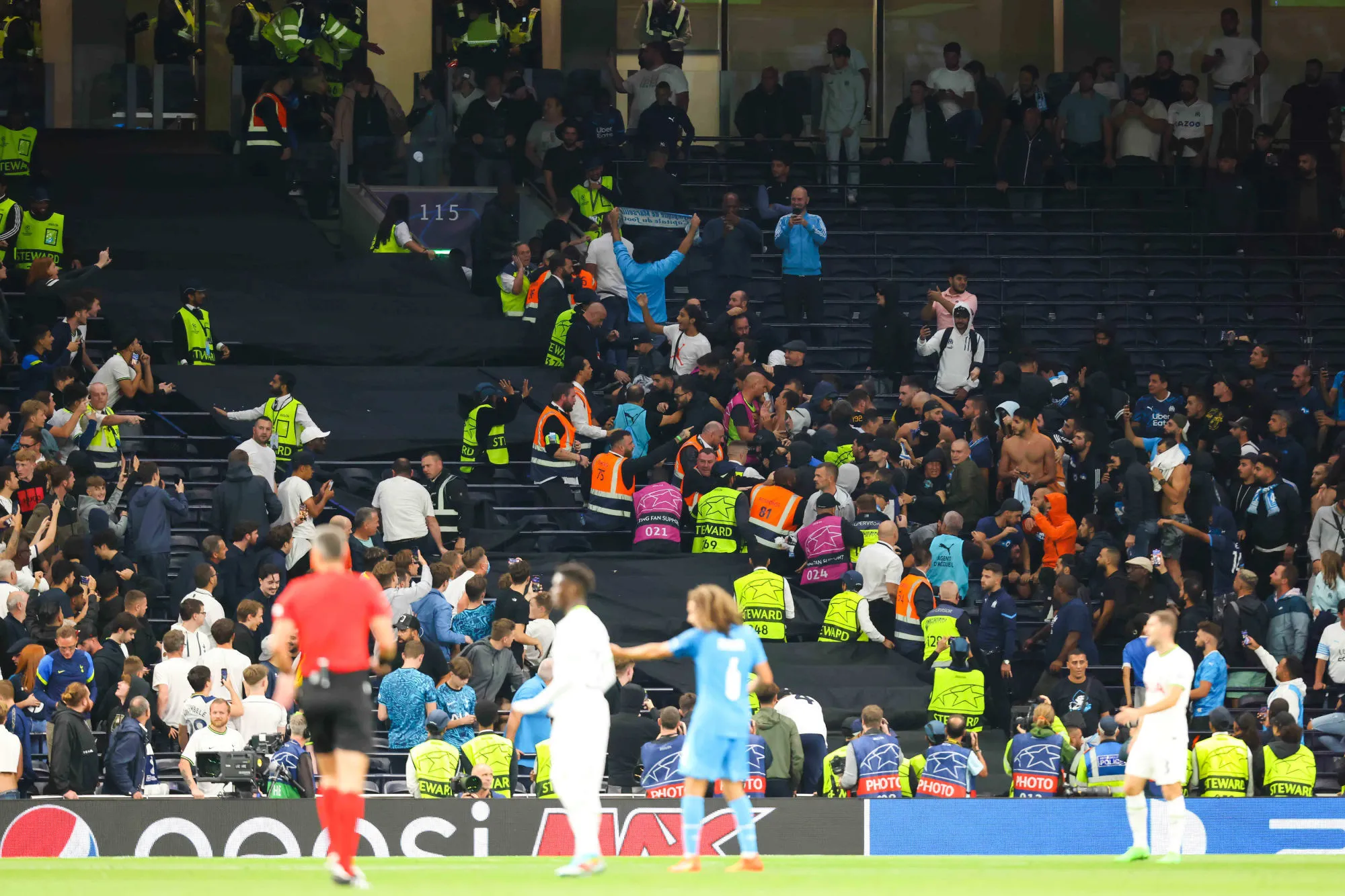 L’UEFA ouvre une procédure disciplinaire contre l&rsquo;OM et ses supporters