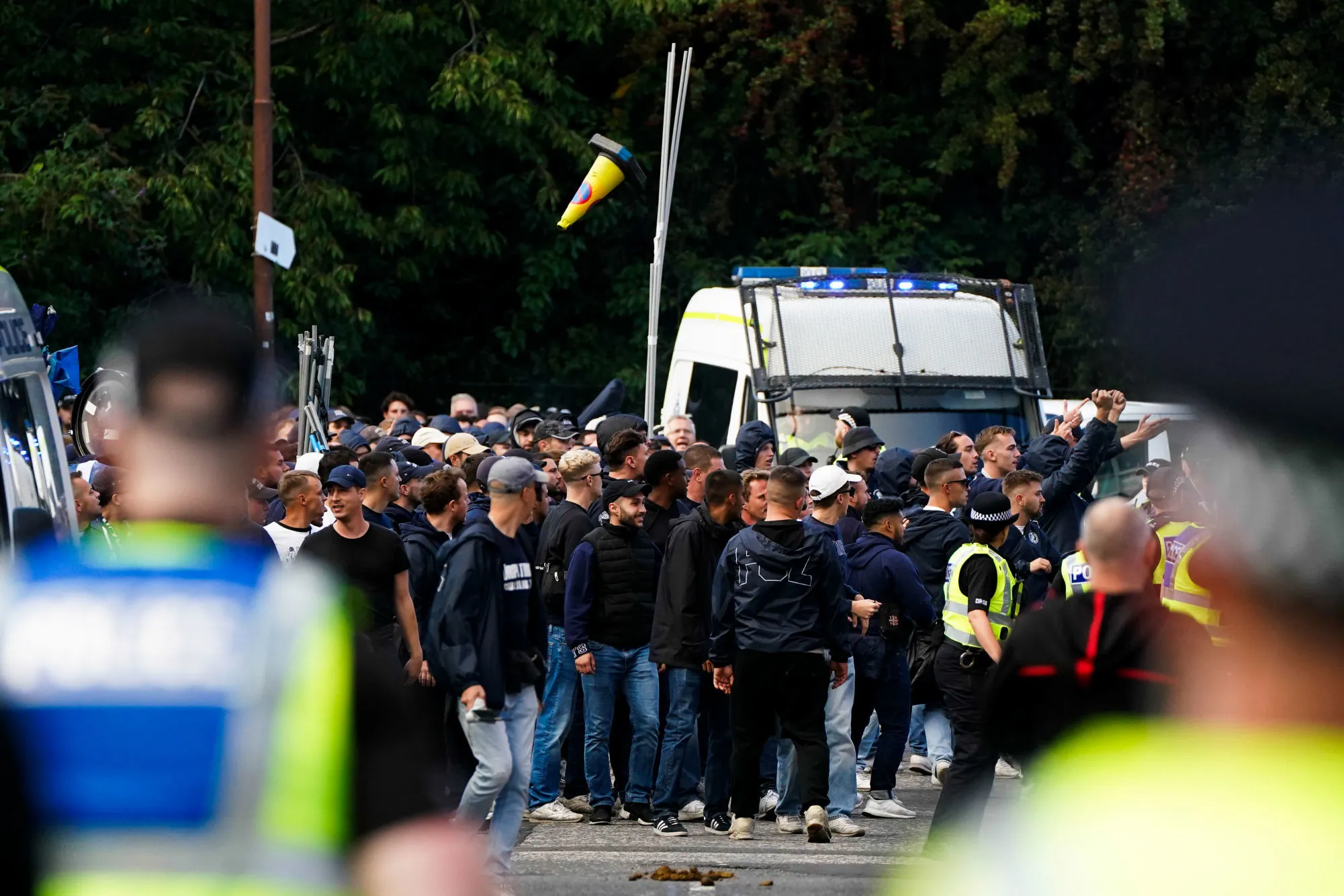 Des hooligans saccagent un quartier de Santander avant le match entre le Racing et Oviedo