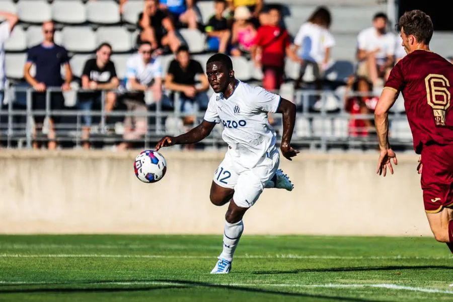 Leeds en passe de doubler Lorient sur le dossier Bamba Dieng