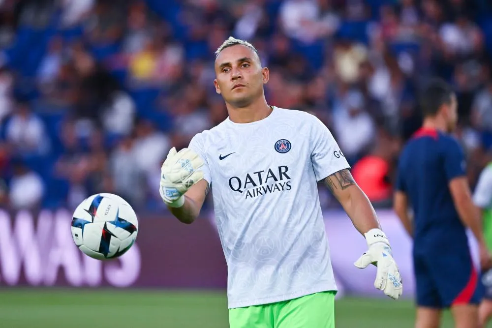 Keylor Navas reste au PSG