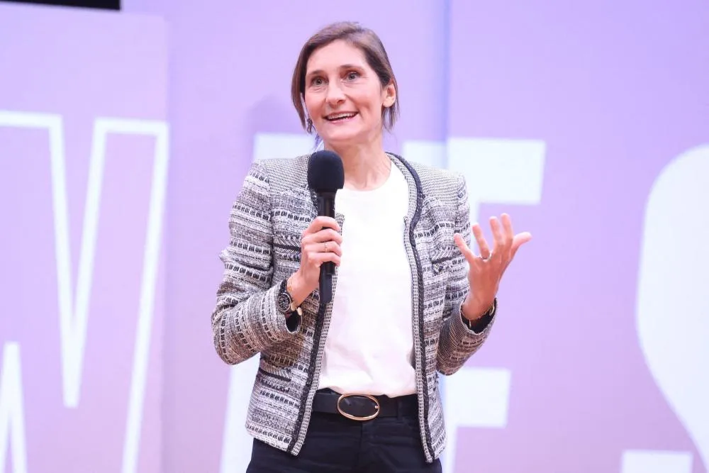 «<span style="font-size:50%">&nbsp;</span>Niveau de conscience<span style="font-size:50%">&nbsp;</span>» des footballeurs : la ministre Amélie Oudéa-Castéra tente de se rattraper