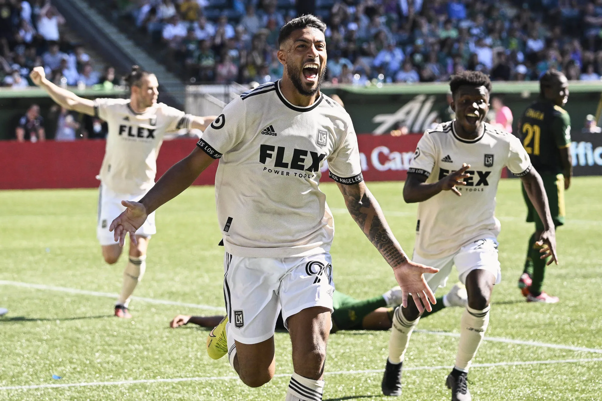 Le premier but de Denis Bouanga offre le titre de saison régulière au Los Angeles FC