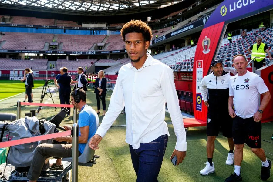 Jean-Clair Todibo écope d’un carton rouge après 9 secondes de jeu