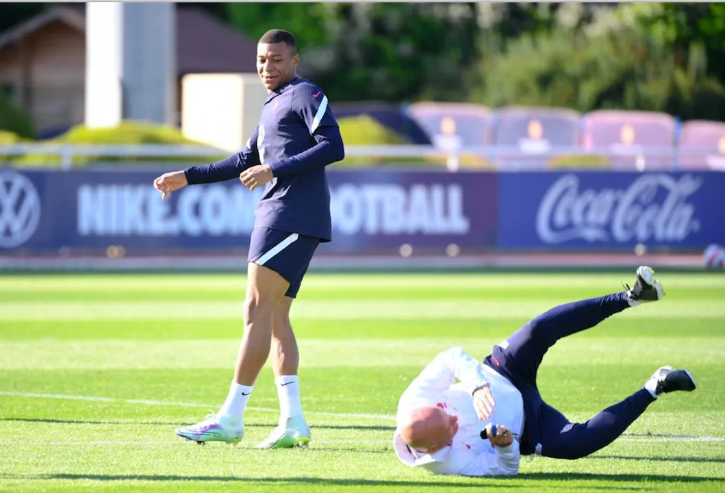 Mbappé-FFF : d’égal à égal