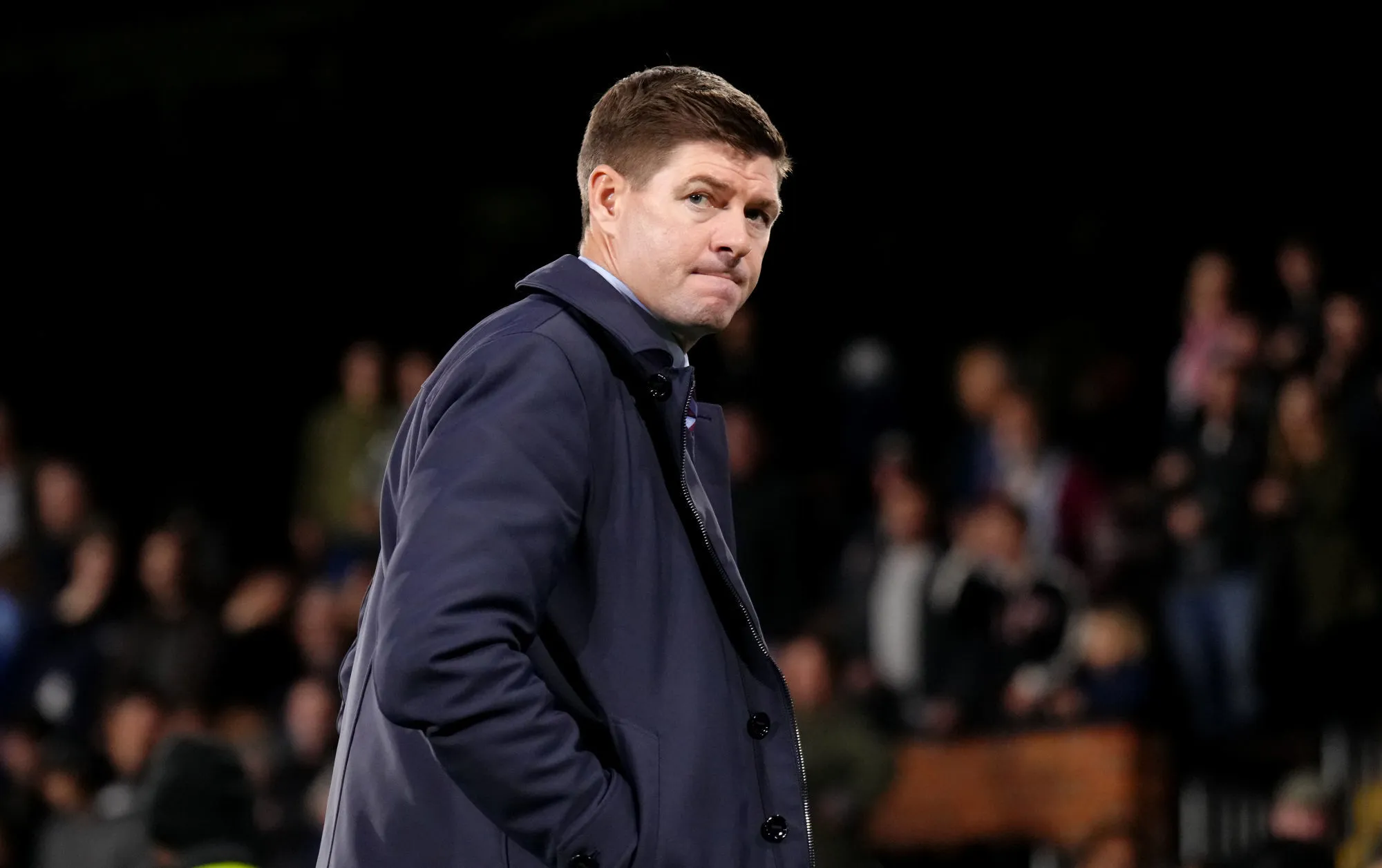 Aston Villa débarque Steven Gerrard