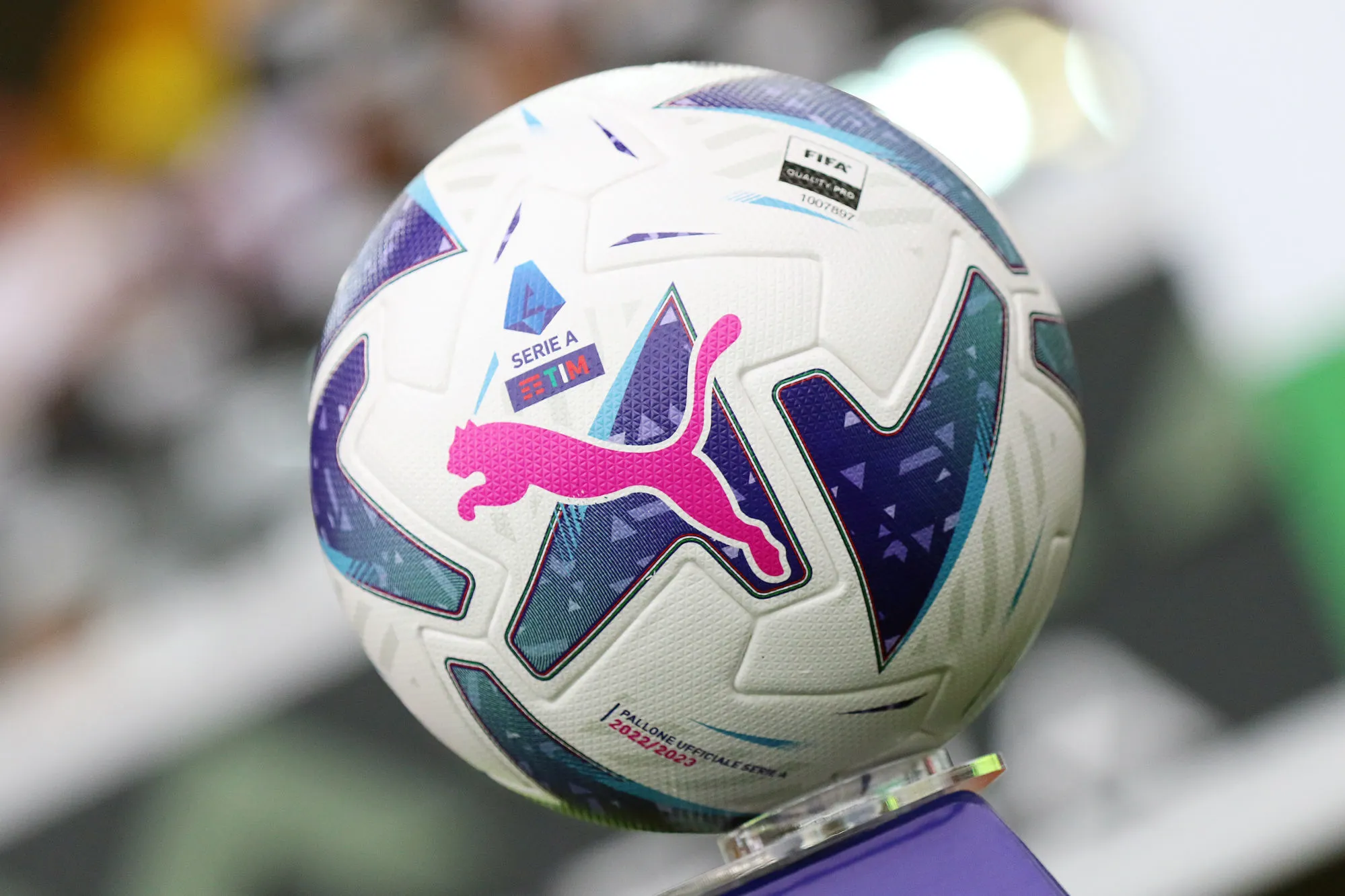 Un trio de comédiens va assister à huit matchs de Serie A… en trois jours