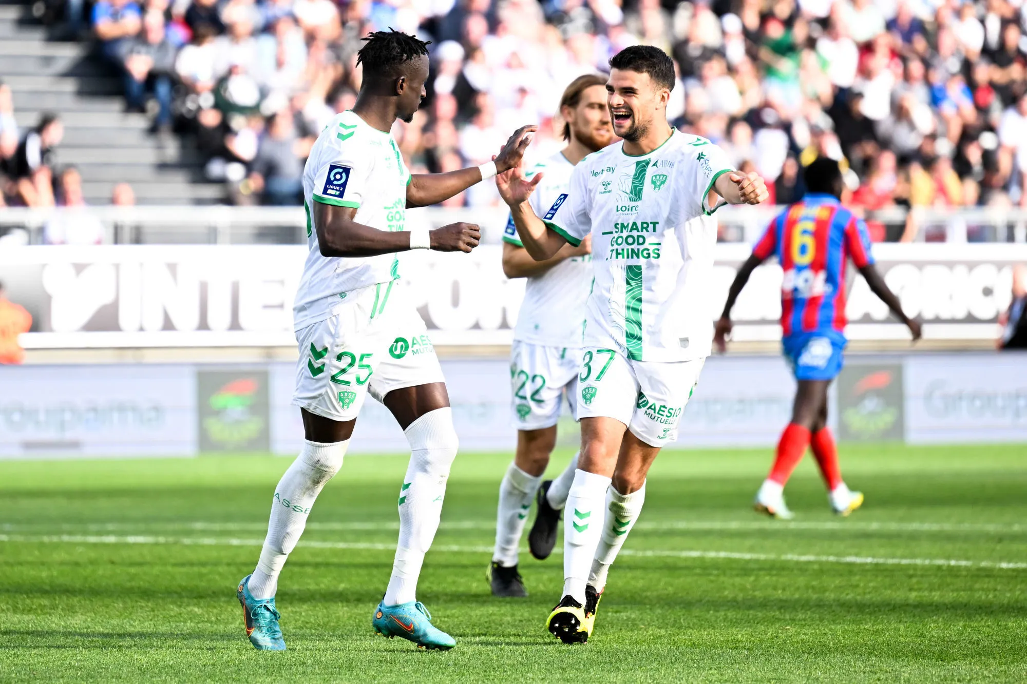 Saint-Étienne rebondit à Amiens