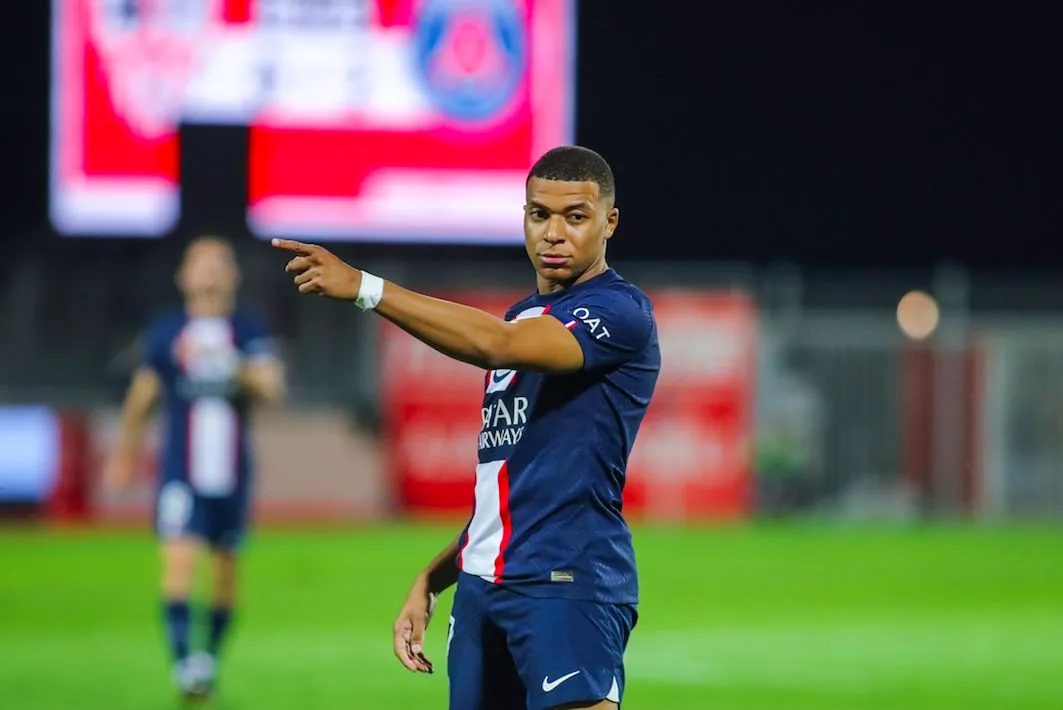 Kylian Mbappé :  un contrat sur sa tête ?
