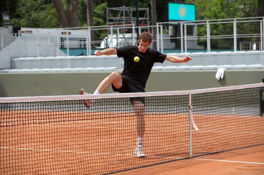 Andy Murray charrie Roger Federer en citant Granit Xhaka