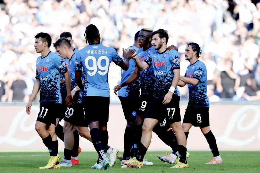 En feu face à Sassuolo, le Napoli domine la Serie A