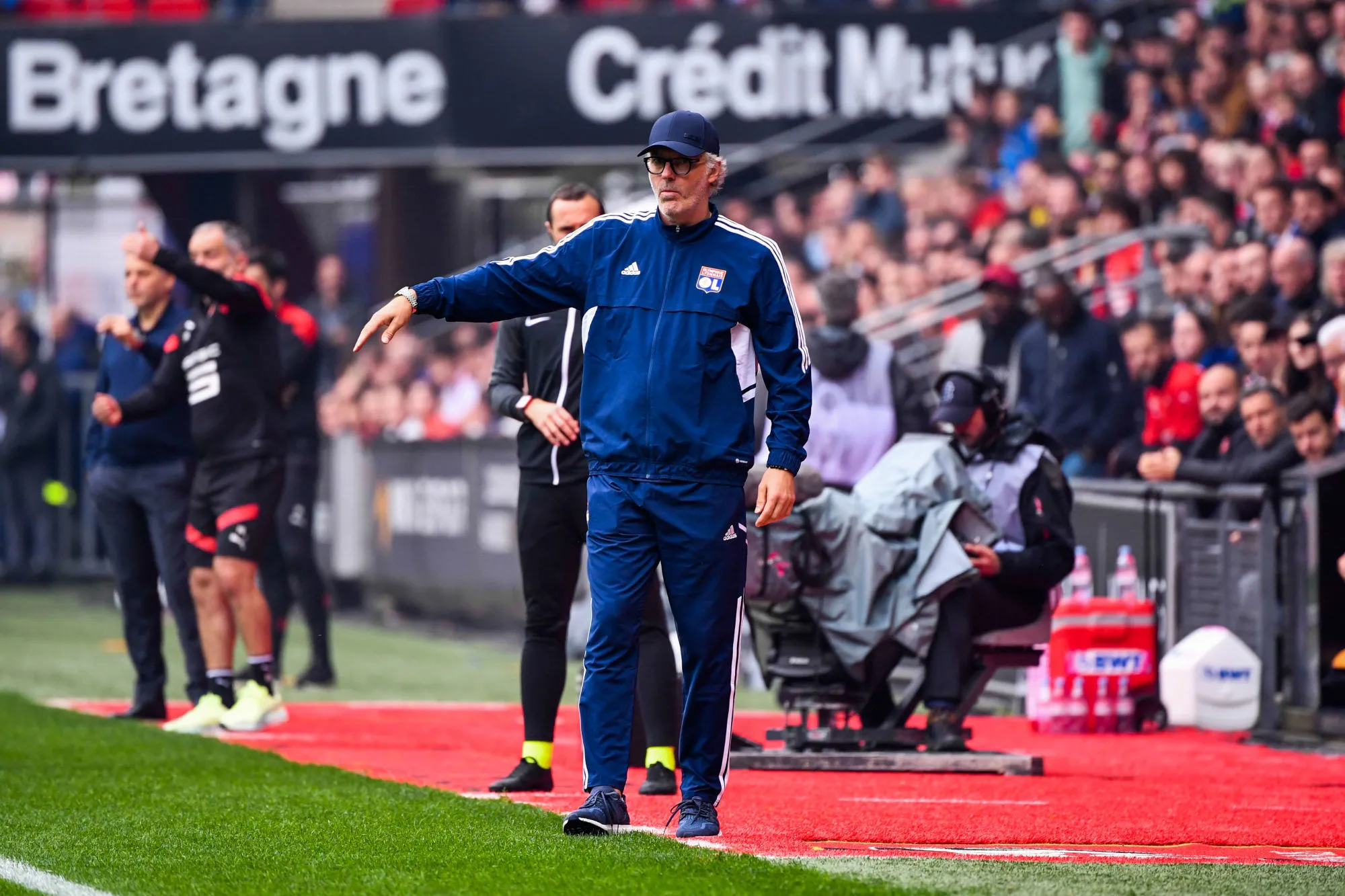 Laurent Blanc est le premier entraîneur lyonnais à perdre d’entrée depuis Guy Stephan