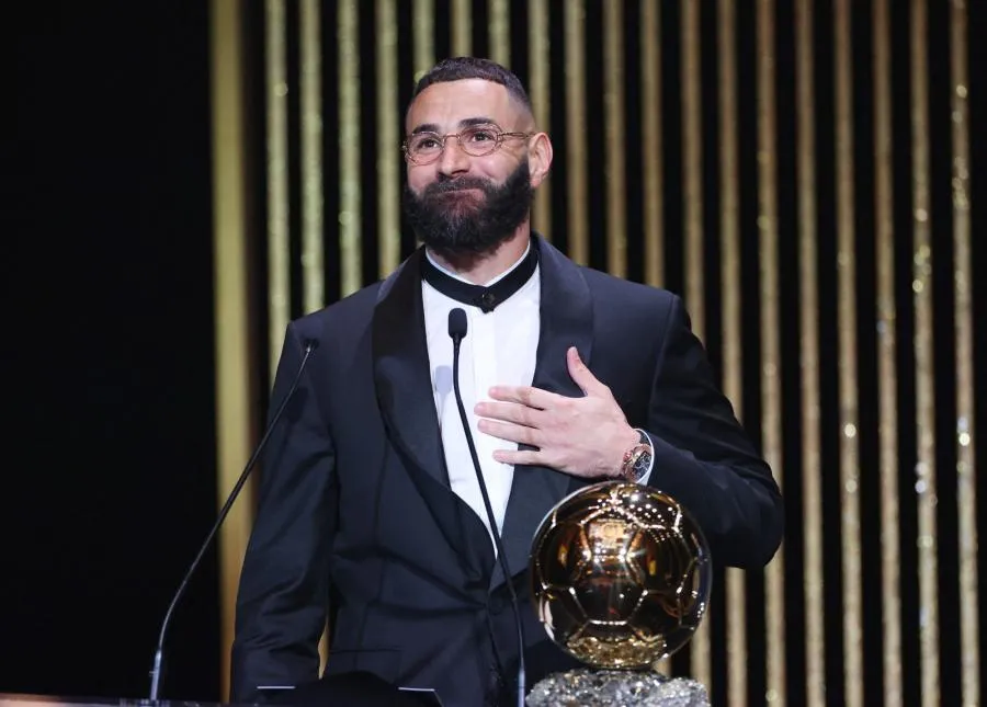 Emmanuel Macron félicite Benzema pour son Ballon d’or