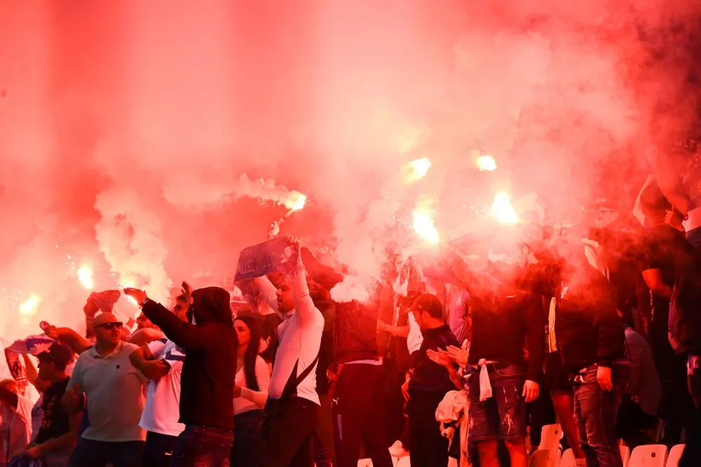 Fumigènes : L&rsquo;OM et le Stade rennais sanctionnés d&rsquo;une fermeture partielle de tribune
