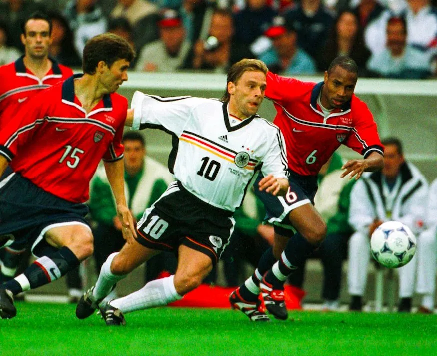 David Régis : «<span style="font-size:50%">&nbsp;</span>Les mecs mangeaient des hamburgers pendant les causeries »