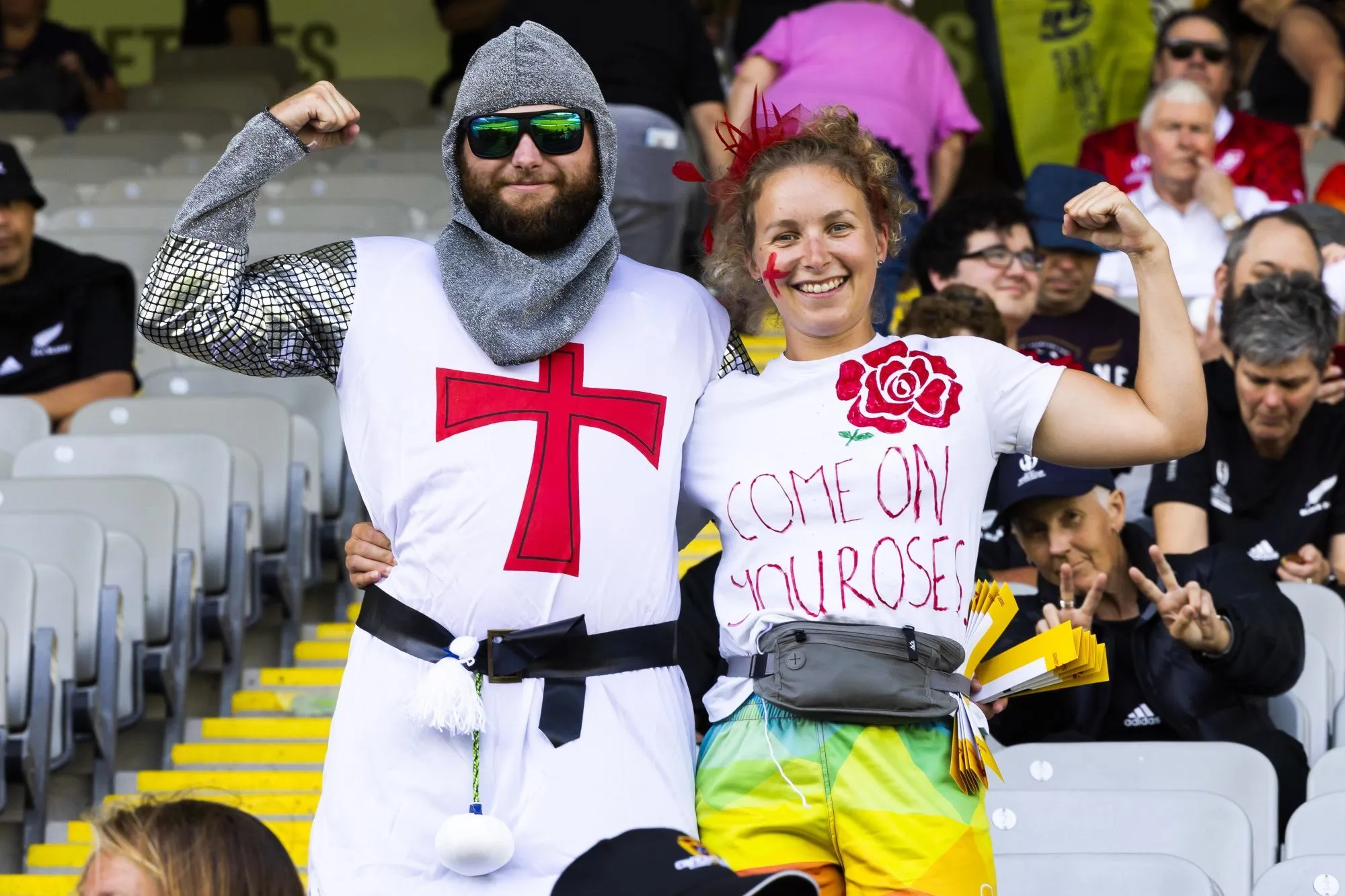 Déguisés en Croisés, des supporters anglais se font recaler à l’entrée d’un stade