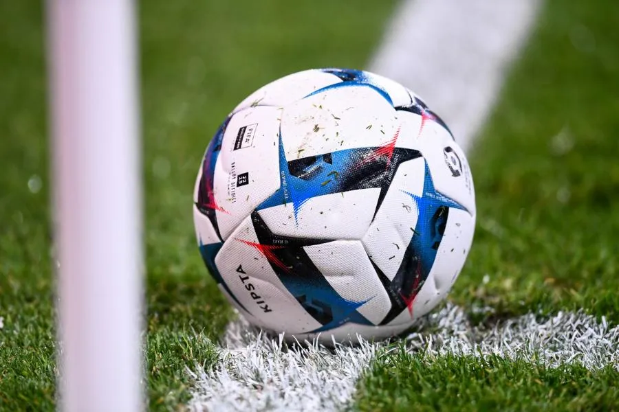 Le vainqueur de la Supercoupe d&rsquo;Iran refuse de célébrer le titre en soutien aux manifestations